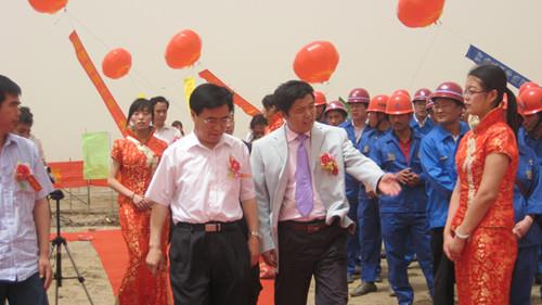 潍坊市委常委、滨？⑶彻の榧、管委会主任苏立科参加山东赏金国际化工开工仪式