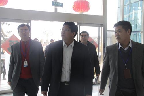 重庆市政法委常务副书记秦敏（原青岛市委常委、副市长）来集团调研