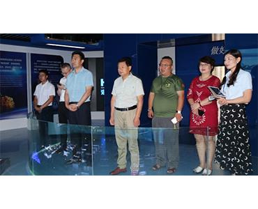 银川市投资促进局、山东潍坊商会领导一行来集团参观访问